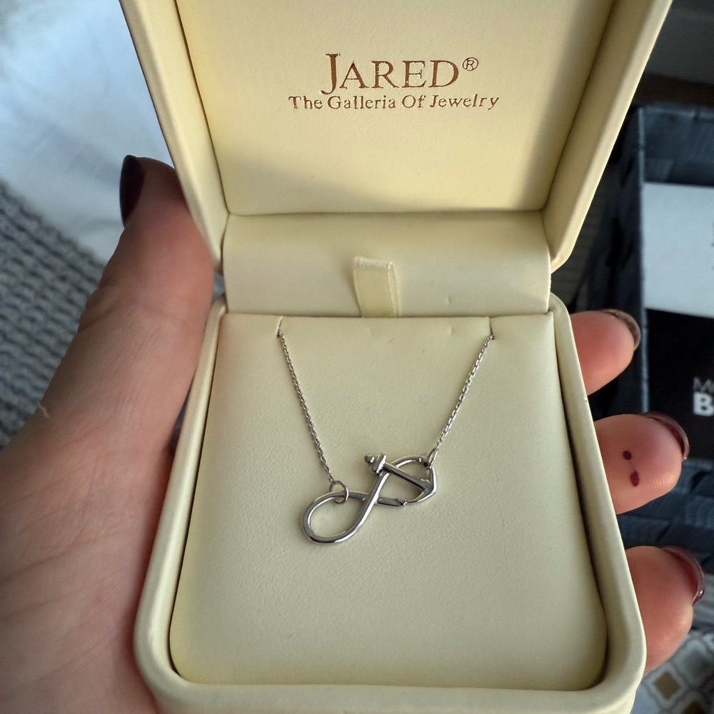 Jared sterling silver necklace